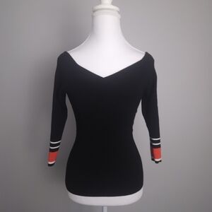 Express V-Neck Top with 3/4 Sleeves - Women's Small - Black